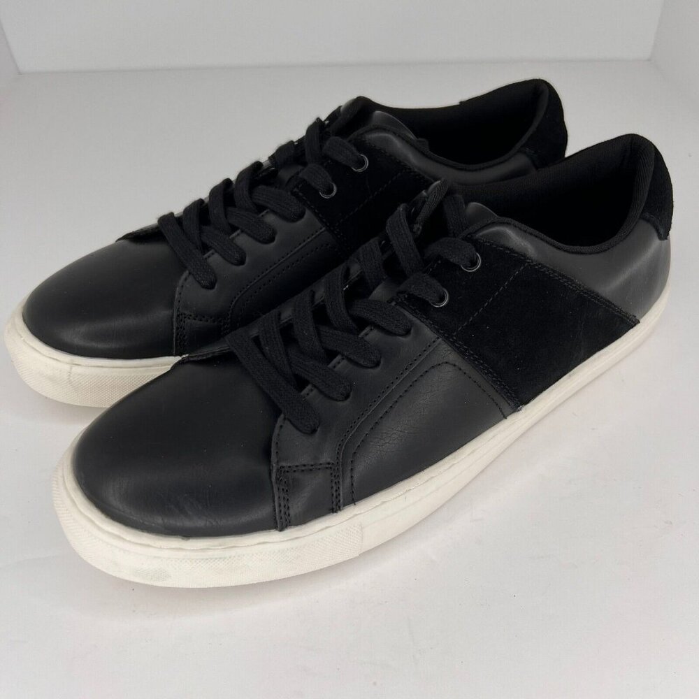 Stylus Womens 016-0119 Black Leather Slip On Low Round Toe Size 12 M Sneakers